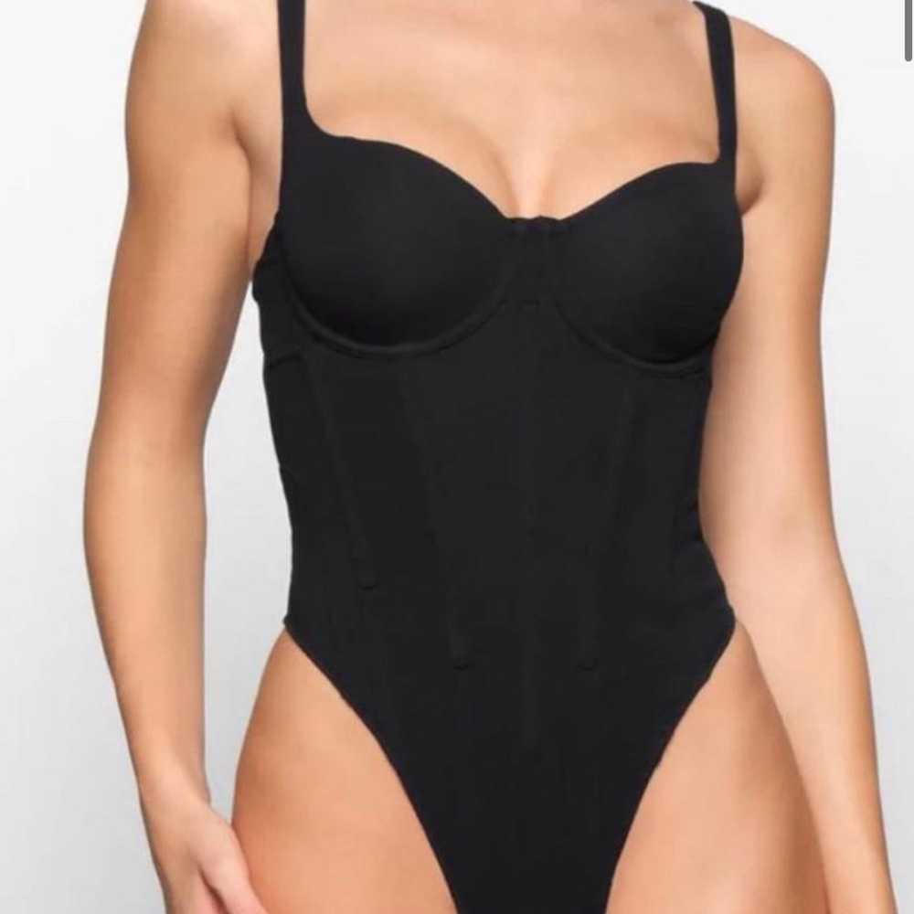 Skims corset Bodysuit